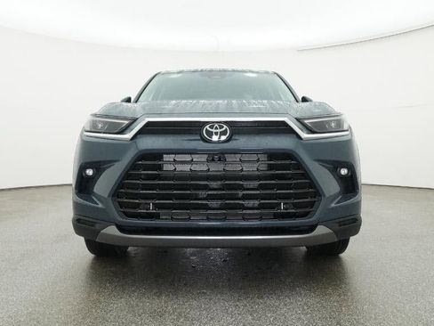 New 2026 Toyota Grand Highlander Limited image 31