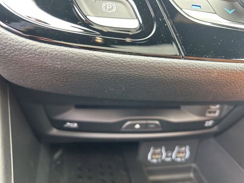 New 2025 Chrysler Pacifica Pinnacle w/ Trailer Tow Group image 46