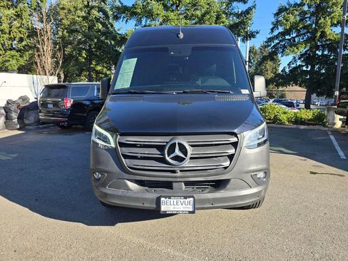 Used 2022 Mercedes-Benz Sprinter 2500 image 8