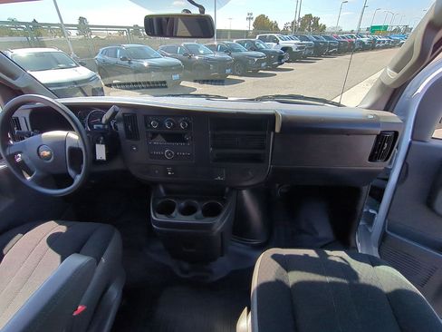 Used 2024 Chevrolet Express 2500 w/ Driver Convenience Package image 18