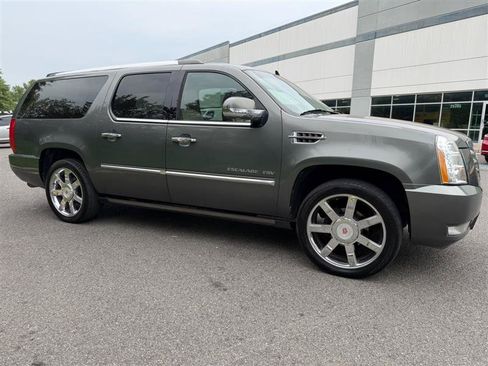 Used 2011 Cadillac Escalade ESV Premium AWD/4WD image 14