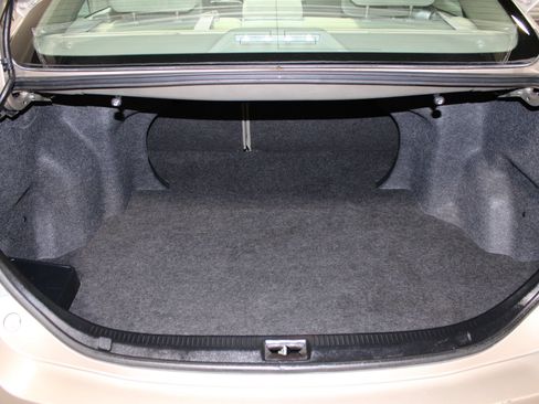 Used 2009 Toyota Camry LE FWD image 23