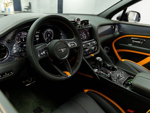Used 2026 Bentley Bentayga Speed image 39