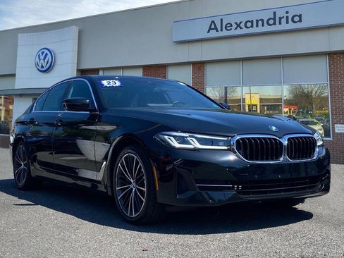 Used 2023 BMW 530e xDrive w/ Premium Package image 1