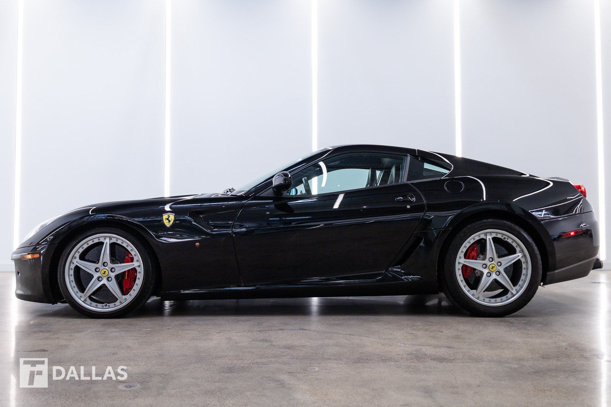Used 2007 Ferrari 599 GTB Fiorano RWD image 1