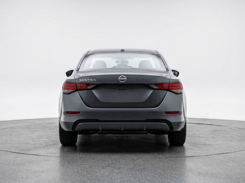 Used 2025 Nissan Sentra SV FWD image 7