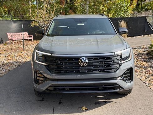 New 2026 Volkswagen Atlas Cross Sport SEL R-Line AWD/4WD image 8