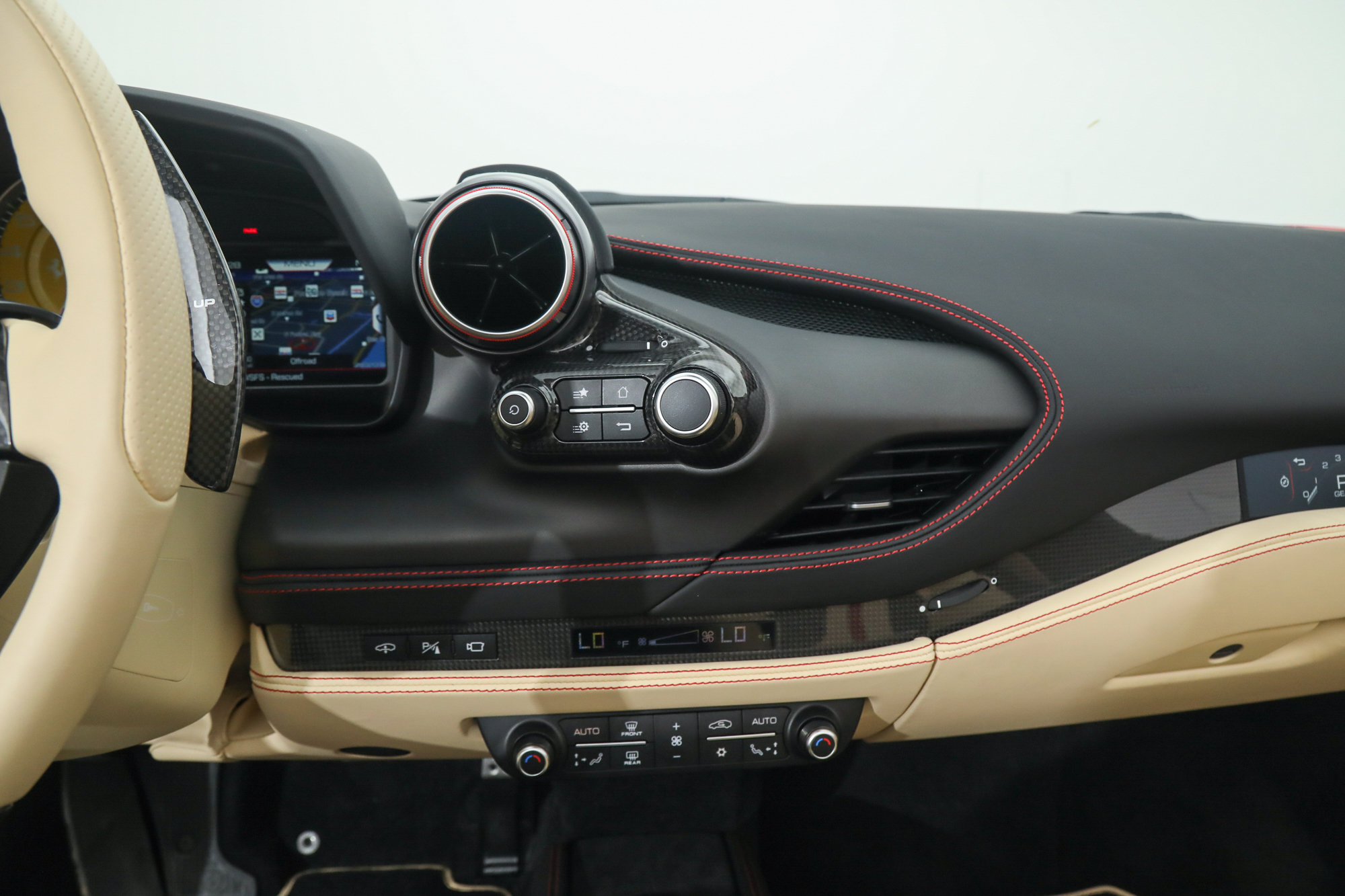 Certified 2022 Ferrari F8 Tributo RWD image 30