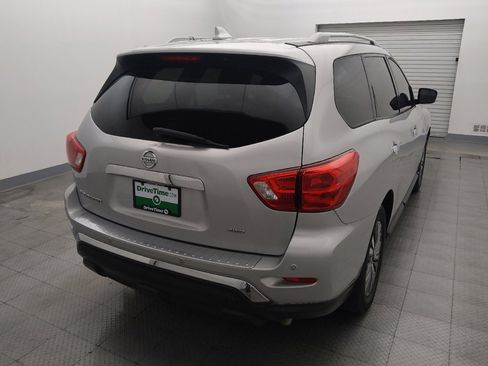 Used 2020 Nissan Pathfinder S image 7