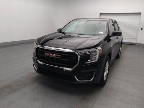 Used 2024 GMC Terrain SLE FWD image 15