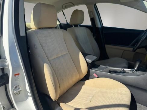 Used 2011 MAZDA MAZDA3 i Touring image 10