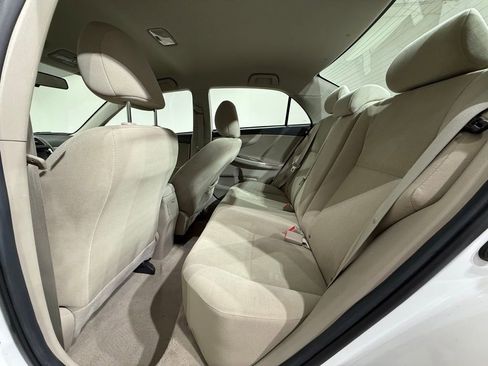 Used 2013 Toyota Corolla LE w/ Preferred Accessory Pkg #2 image 19