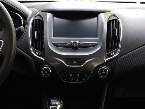 Used 2016 Chevrolet Cruze LT FWD image 26