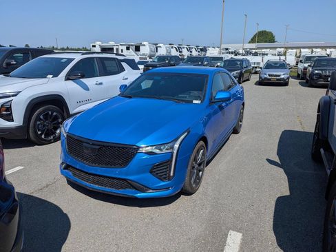 Used 2025 Cadillac CT4 V AWD/4WD image 1