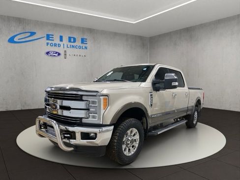 Used 2017 Ford F350 Lariat w/ Lariat Ultimate Package image 2