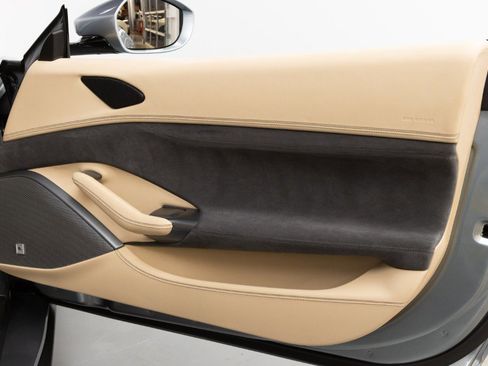 Certified 2019 Ferrari Portofino image 58