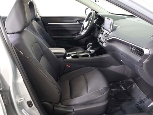 Used 2021 Nissan Altima 2.5 SV FWD image 28