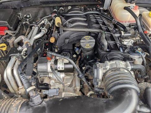 Used 2022 Jeep Wrangler Unlimited Rubicon w/ Xtreme Recon 35" Tire Package image 23