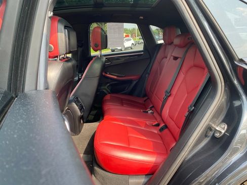 Used 2018 Porsche Macan GTS AWD/4WD image 14