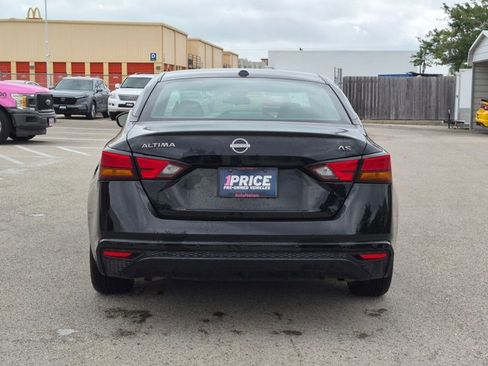 Used 2024 Nissan Altima 2.5 SV FWD image 6