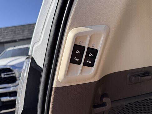 Used 2014 Lexus GX 460 Luxury AWD/4WD image 34