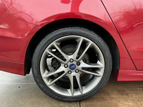 Used 2015 Ford Fusion Titanium image 29