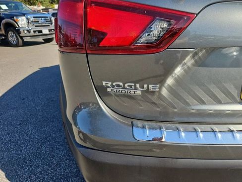 Used 2019 Nissan Rogue Sport S w/ Appearance Package image 8