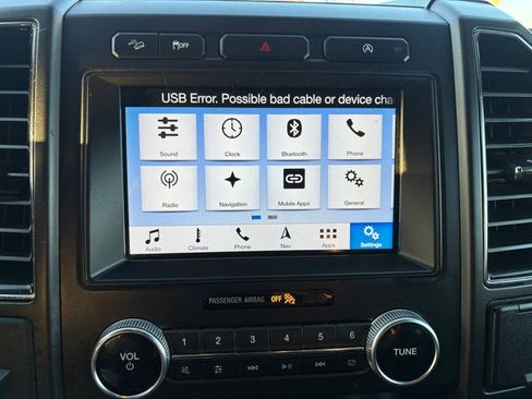 Used 2019 Ford Expedition Max Limited image 30