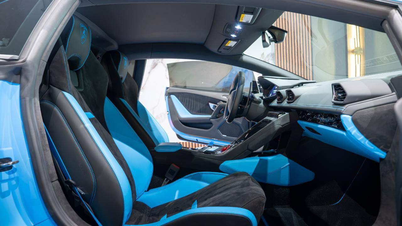 Used 2023 Lamborghini Huracan Tecnica RWD image 30