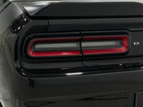 Used 2018 Dodge Challenger R/T Scat Pack image 33