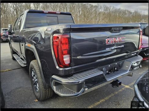 Used 2024 GMC Sierra 2500 SLE w/ Preferred Package AWD/4WD image 6
