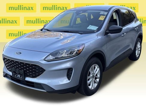 Used 2022 Ford Escape SE w/ Cold Weather Package image 12