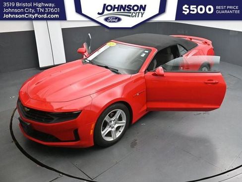 Used 2020 Chevrolet Camaro LT RWD image 33