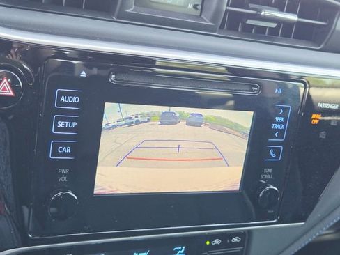 Used 2017 Toyota Corolla SE image 24