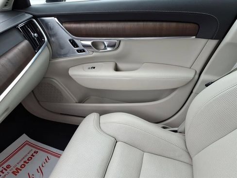 Used 2022 Volvo S90 B6 Inscription w/ Advanced Package image 24