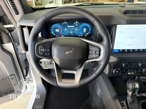 New 2025 Ford Bronco Badlands AWD/4WD image 16