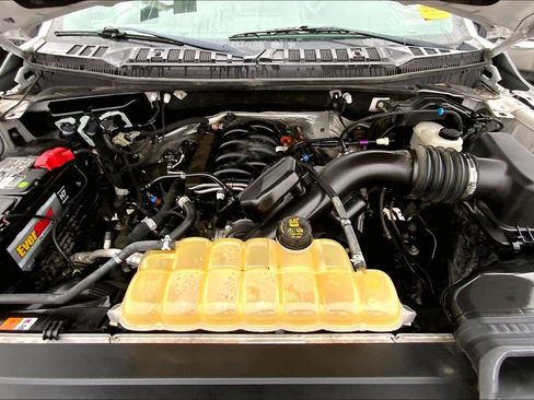 Certified 2019 Ford F150 XLT w/ Equipment Group 301A Mid image 27