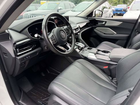 Used 2024 Acura MDX SH-AWD image 13