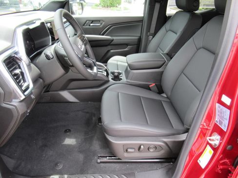 New 2026 GMC Canyon Elevation w/ Convenience Package RWD image 19