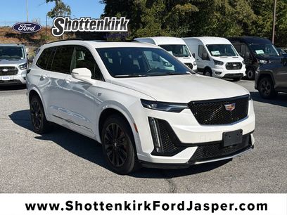 Used 2022 Cadillac XT6 Sport w/ Technology Package