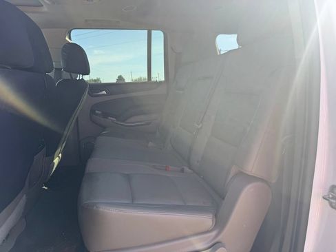 Used 2019 Chevrolet Suburban LT AWD/4WD image 7