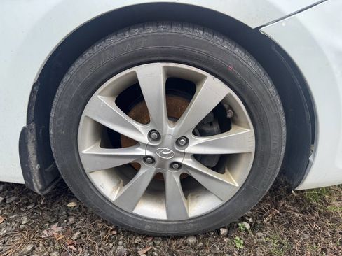 Used 2012 Hyundai Accent GLS w/ Premium Pkg 3 image 4