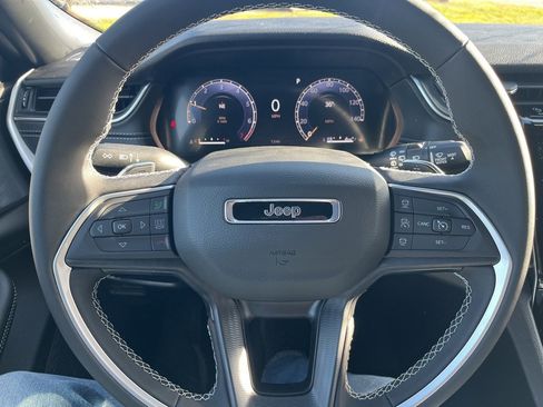 New 2025 Jeep Grand Cherokee Laredo X image 20