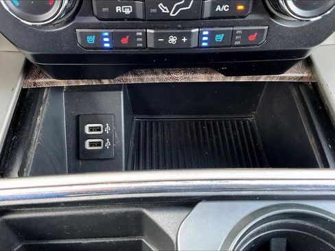 Used 2018 Ford F250 Lariat w/ Lariat Value Package AWD/4WD image 15