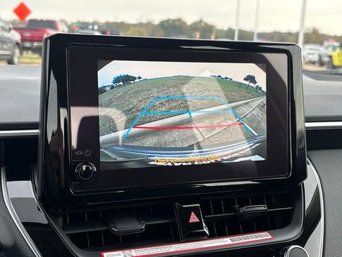 Used 2026 Toyota Corolla LE image 17