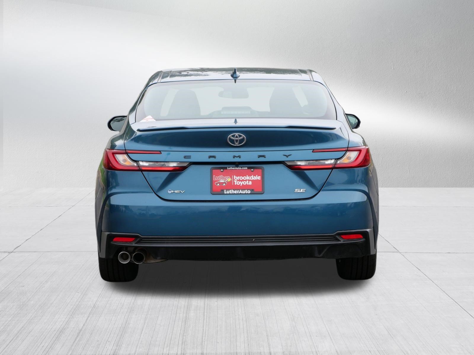 Certified 2025 Toyota Camry SE FWD image 6