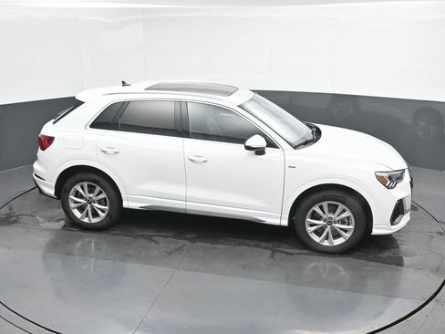 Used 2023 Audi Q3 2.0T Premium image 37