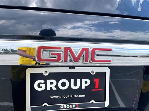 Used 2019 GMC Yukon Denali w/ Denali Ultimate Package RWD image 10