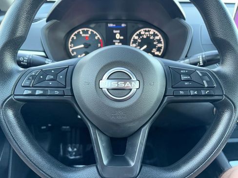 Used 2025 Nissan Altima 2.5 S image 11