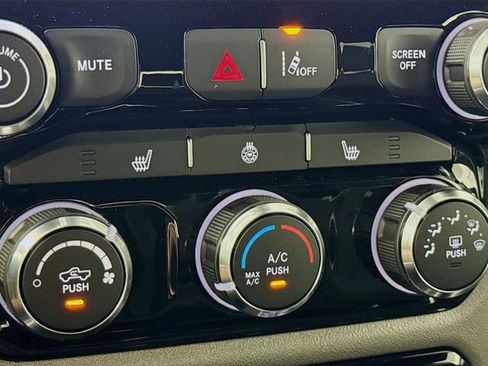 New 2026 RAM 1500 Big Horn AWD/4WD image 19